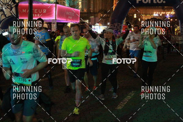Buy your photos of the eventS�o Silvestre Porto 2019 on Fotop