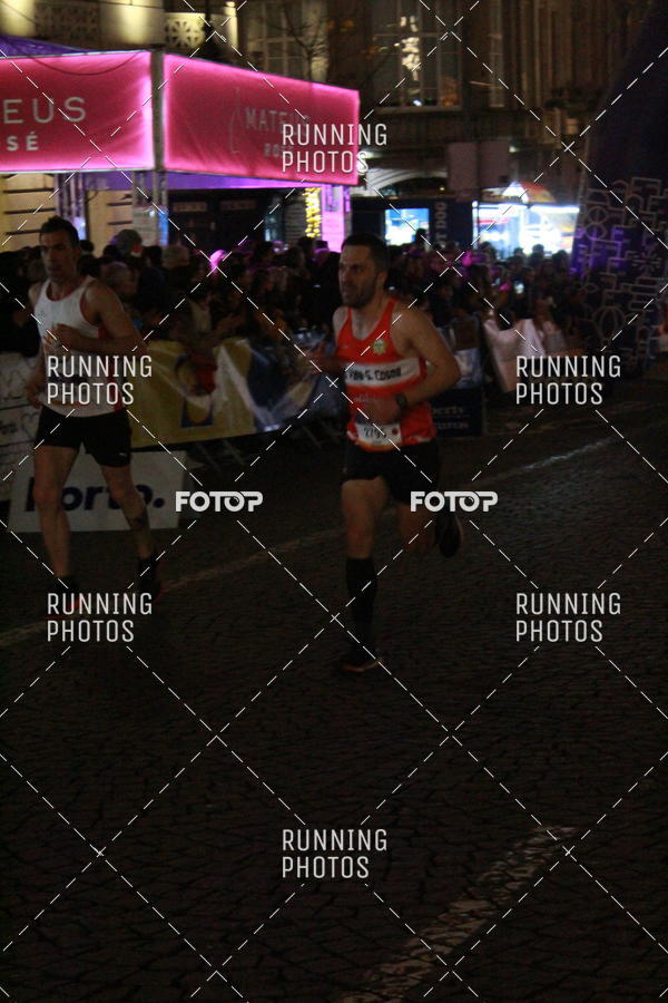 Buy your photos of the eventS�o Silvestre Porto 2019 on Fotop