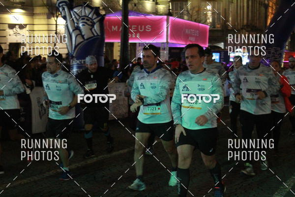 Buy your photos of the eventS�o Silvestre Porto 2019 on Fotop