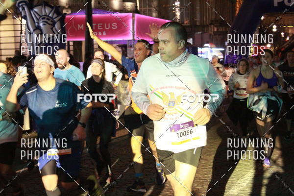 Buy your photos of the eventS�o Silvestre Porto 2019 on Fotop