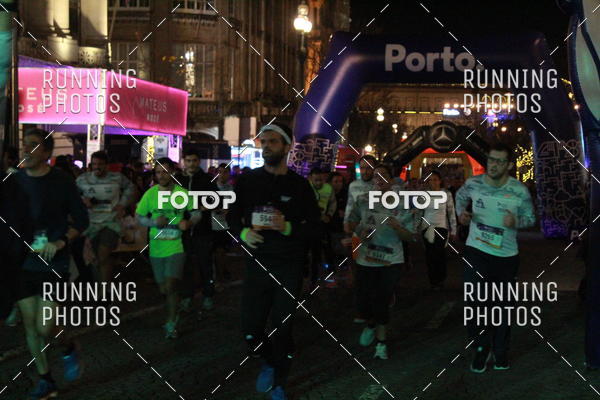 Buy your photos of the eventS�o Silvestre Porto 2019 on Fotop