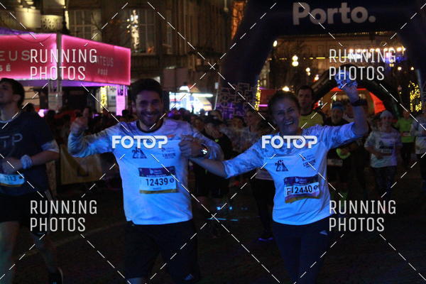 Buy your photos of the eventS�o Silvestre Porto 2019 on Fotop