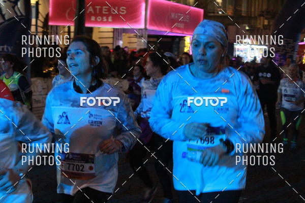 Buy your photos of the eventS�o Silvestre Porto 2019 on Fotop