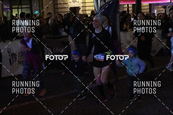 Buy your photos of the eventS�o Silvestre Porto 2019 on Fotop