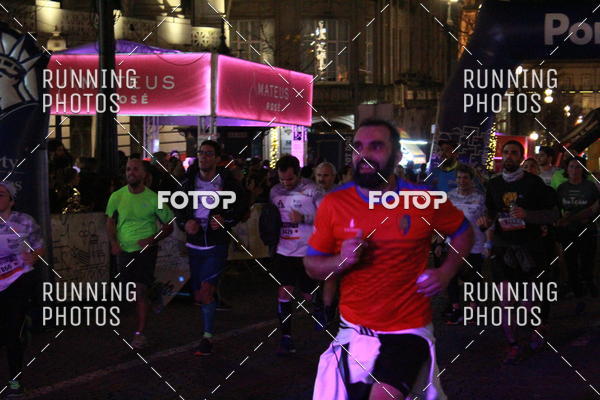 Buy your photos of the eventS�o Silvestre Porto 2019 on Fotop