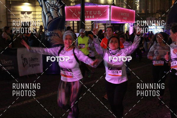 Buy your photos of the eventS�o Silvestre Porto 2019 on Fotop