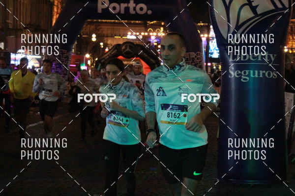 Buy your photos of the eventS�o Silvestre Porto 2019 on Fotop