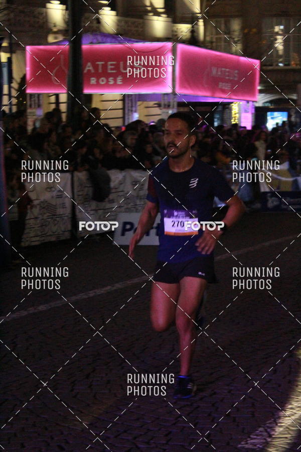 Buy your photos of the eventS�o Silvestre Porto 2019 on Fotop