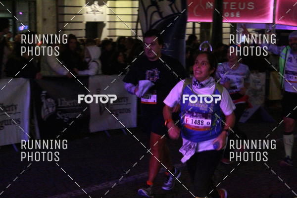 Buy your photos of the eventS�o Silvestre Porto 2019 on Fotop