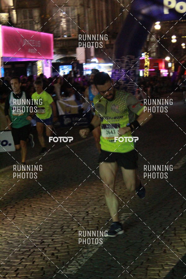 Buy your photos of the eventS�o Silvestre Porto 2019 on Fotop