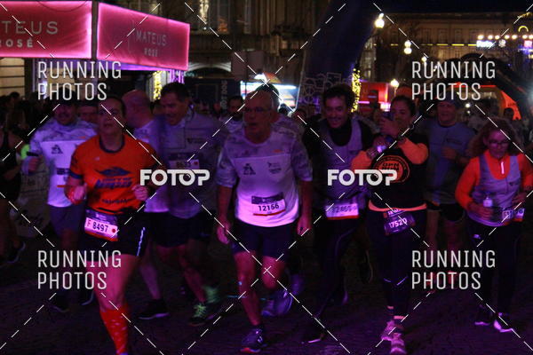 Buy your photos of the eventS�o Silvestre Porto 2019 on Fotop