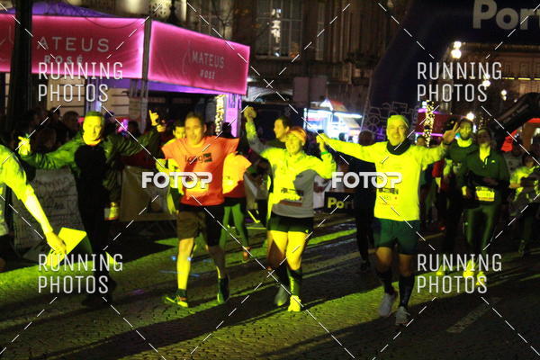 Buy your photos of the eventS�o Silvestre Porto 2019 on Fotop