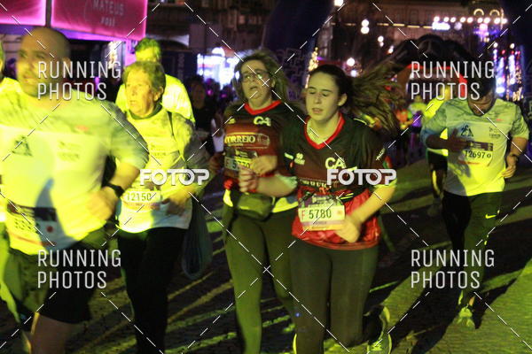 Buy your photos of the eventS�o Silvestre Porto 2019 on Fotop