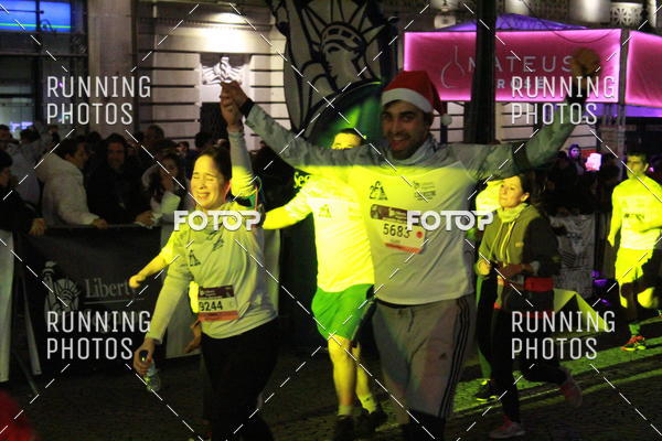 Buy your photos of the eventS�o Silvestre Porto 2019 on Fotop