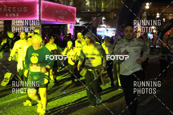 Buy your photos of the eventS�o Silvestre Porto 2019 on Fotop