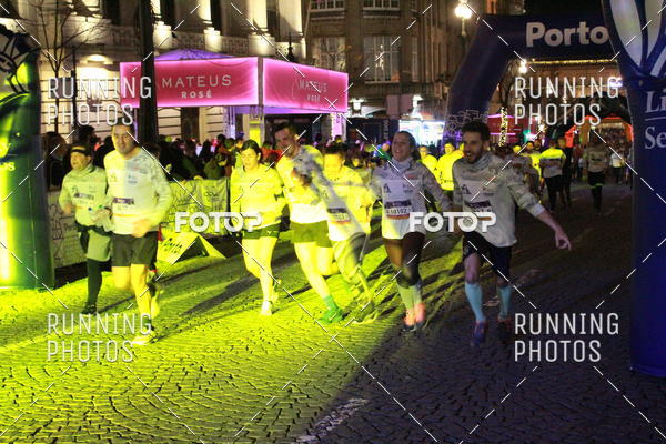 Buy your photos of the eventS�o Silvestre Porto 2019 on Fotop