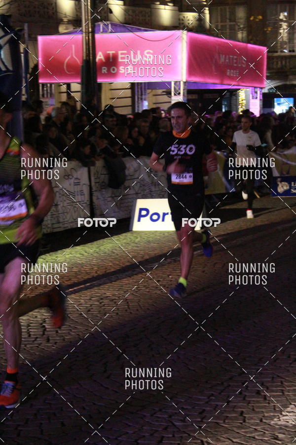 Buy your photos of the eventS�o Silvestre Porto 2019 on Fotop