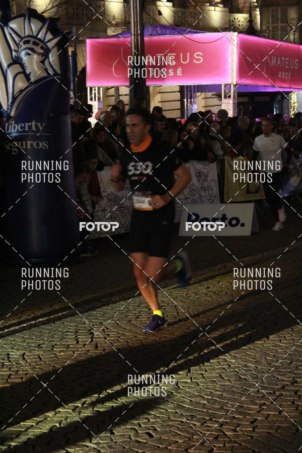 Buy your photos of the eventS�o Silvestre Porto 2019 on Fotop