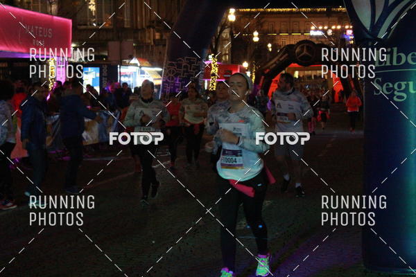 Buy your photos of the eventS�o Silvestre Porto 2019 on Fotop