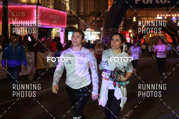 Buy your photos of the eventS�o Silvestre Porto 2019 on Fotop