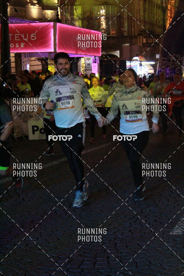 Buy your photos of the eventS�o Silvestre Porto 2019 on Fotop