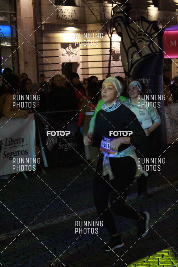 Buy your photos of the eventS�o Silvestre Porto 2019 on Fotop
