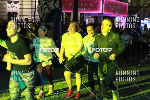 Buy your photos of the eventS�o Silvestre Porto 2019 on Fotop