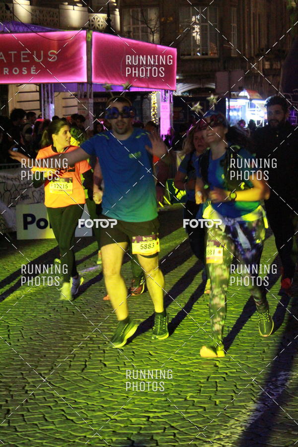 Buy your photos of the eventS�o Silvestre Porto 2019 on Fotop