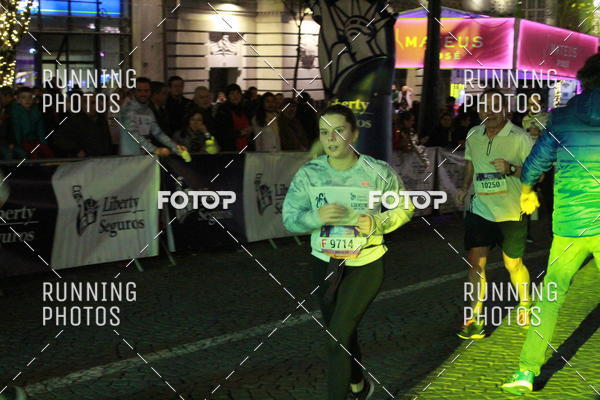 Buy your photos of the eventS�o Silvestre Porto 2019 on Fotop
