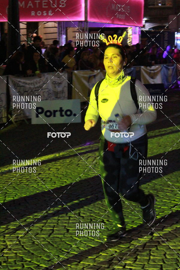 Buy your photos of the eventS�o Silvestre Porto 2019 on Fotop
