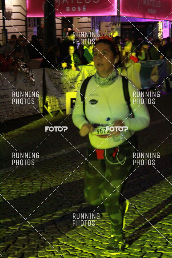 Buy your photos of the eventS�o Silvestre Porto 2019 on Fotop