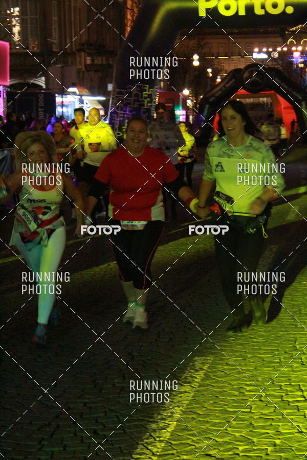 Buy your photos of the eventS�o Silvestre Porto 2019 on Fotop