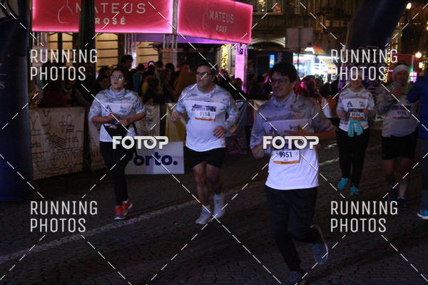 Buy your photos of the eventS�o Silvestre Porto 2019 on Fotop