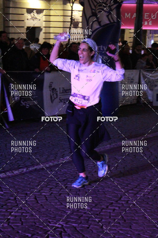 Buy your photos of the eventS�o Silvestre Porto 2019 on Fotop