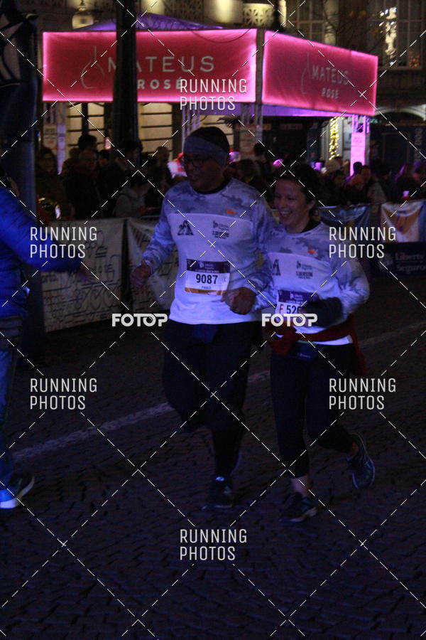 Buy your photos of the eventS�o Silvestre Porto 2019 on Fotop