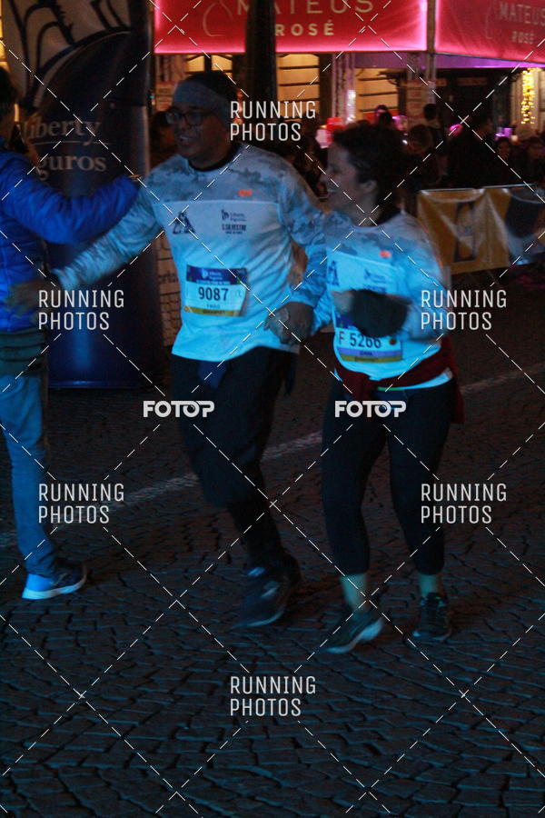 Buy your photos of the eventS�o Silvestre Porto 2019 on Fotop