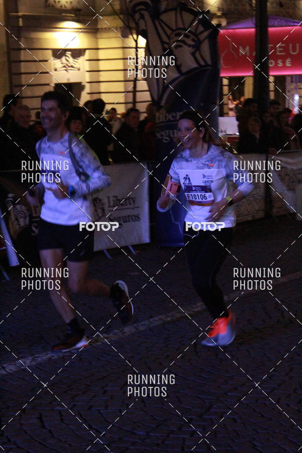 Buy your photos of the eventS�o Silvestre Porto 2019 on Fotop