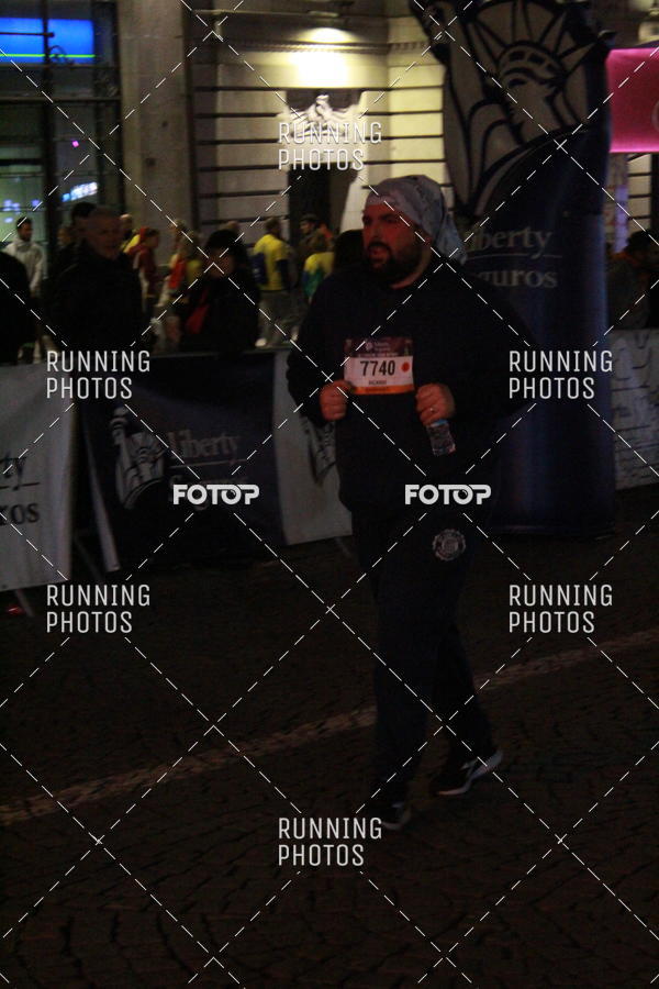 Buy your photos of the eventS�o Silvestre Porto 2019 on Fotop