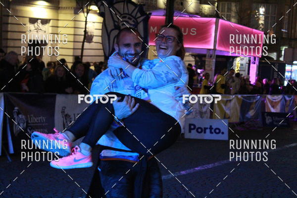 Buy your photos of the eventS�o Silvestre Porto 2019 on Fotop