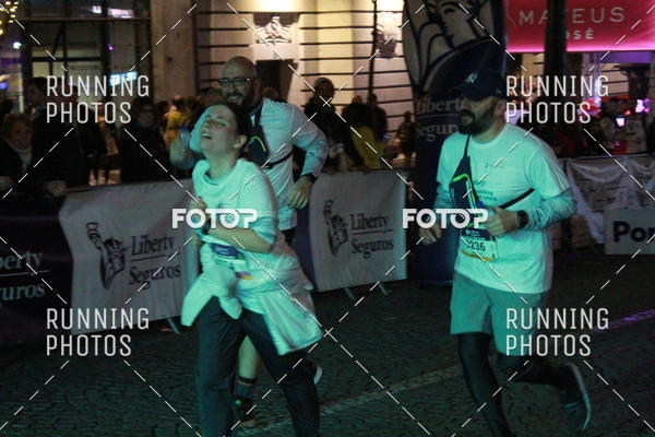 Buy your photos of the eventS�o Silvestre Porto 2019 on Fotop