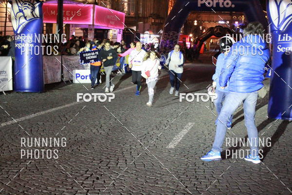 Buy your photos of the eventS�o Silvestre Porto 2019 on Fotop
