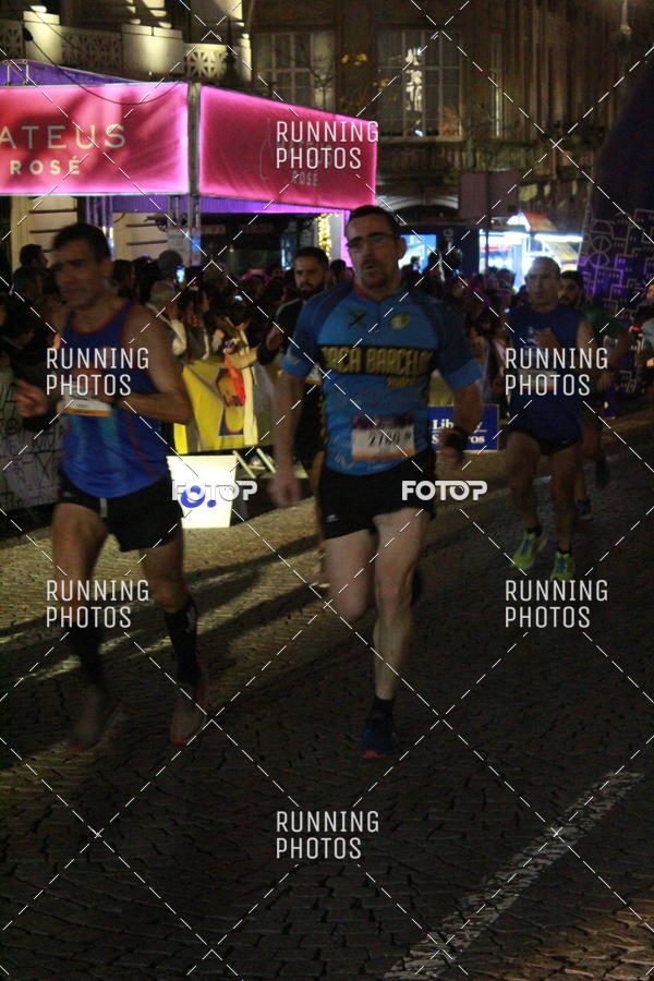 Buy your photos of the eventS�o Silvestre Porto 2019 on Fotop