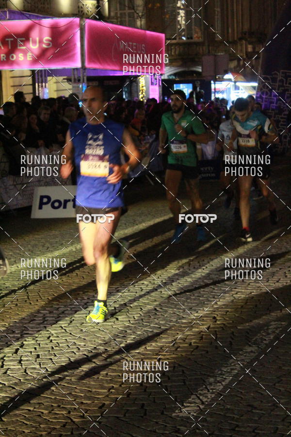 Buy your photos of the eventS�o Silvestre Porto 2019 on Fotop