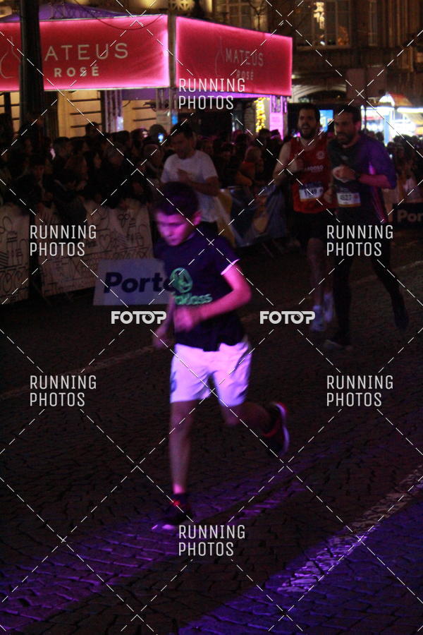 Buy your photos of the eventS�o Silvestre Porto 2019 on Fotop