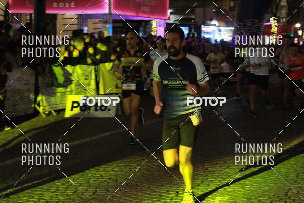 Buy your photos of the eventS�o Silvestre Porto 2019 on Fotop