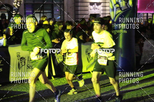 Buy your photos of the eventS�o Silvestre Porto 2019 on Fotop