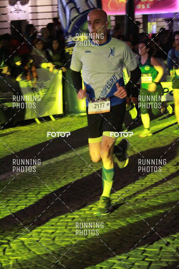 Buy your photos of the eventS�o Silvestre Porto 2019 on Fotop