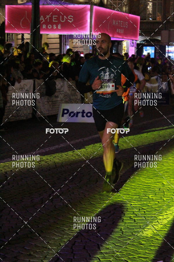Buy your photos of the eventS�o Silvestre Porto 2019 on Fotop