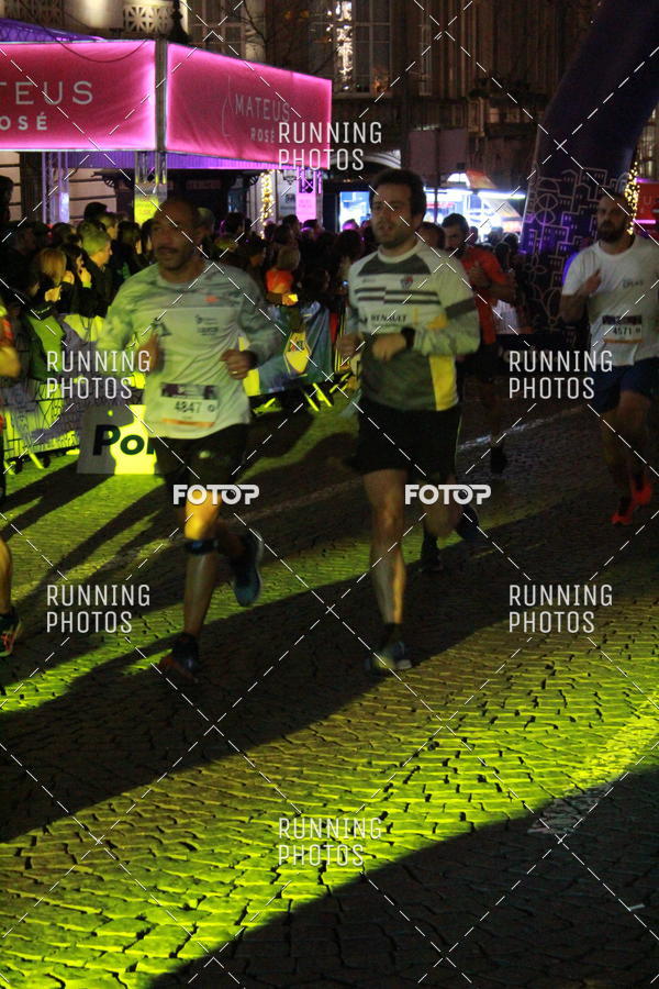 Buy your photos of the eventS�o Silvestre Porto 2019 on Fotop