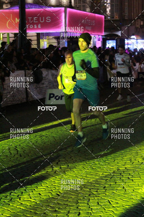 Buy your photos of the eventS�o Silvestre Porto 2019 on Fotop